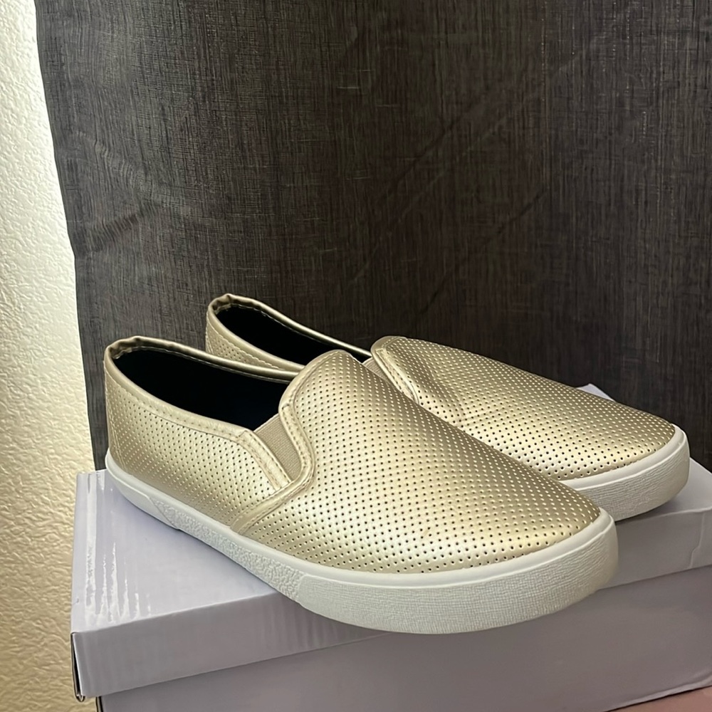 NEW Slip On Tennis Shoes